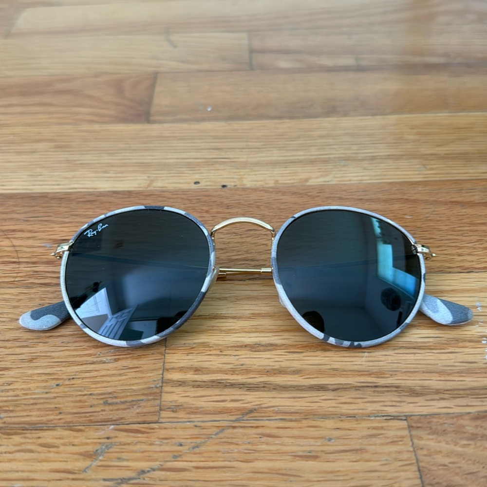 Camo round frame RayBans